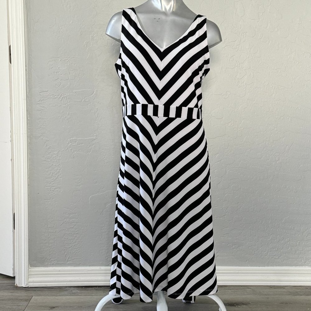 NWT Black & White Striped V-Neck Dress